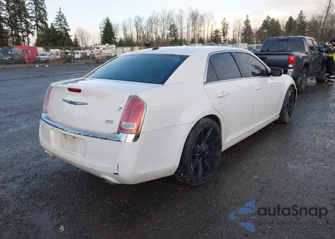 2013 Chrysler 300 Motown из США, поврежденный, VIN 2C3CCAAG7DH529215